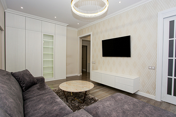 Квартира 3-комн., 85 м²