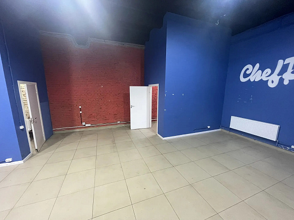 <p>Предлагается в аренду помещение свободного назначения, расположенное в жилом районе города Пушкино. </p><p>Общая площадь свободного помещения - 65,5м2</p><p>Наличие витринных окон на фасаде здания.</p><p>Два входа.</p><p>Возможность размещения вывески