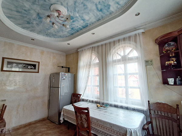 Дом 373.1 м²