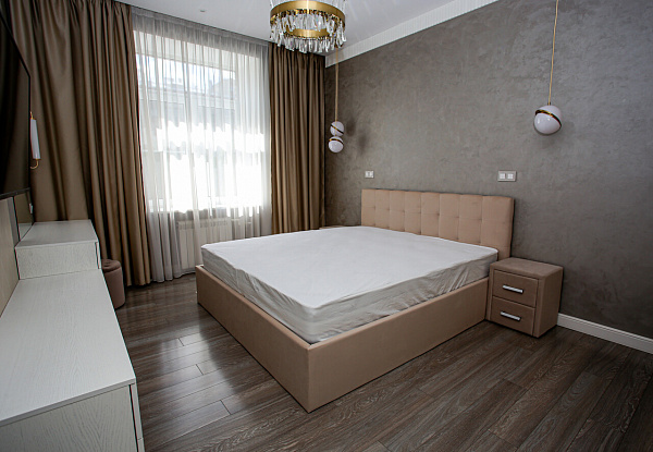 Квартира 3-комн., 85 м²