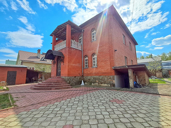 Дом 373.1 м²