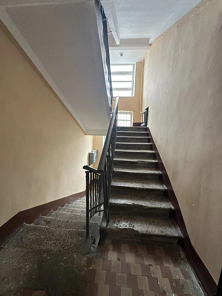 Комната 90 м²